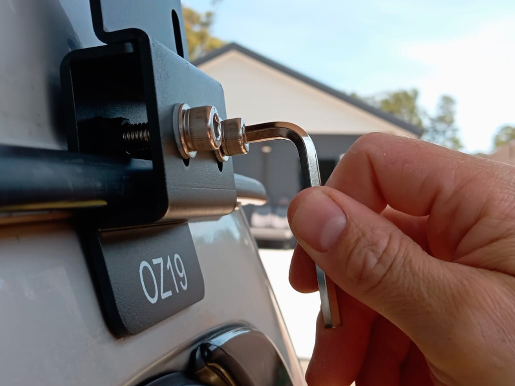 Ozroofracks | Gutter Roof Rack